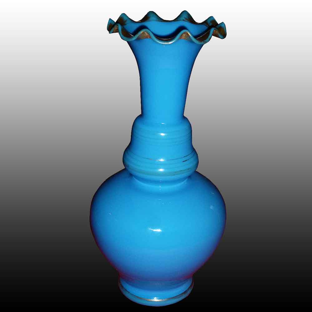 vase balustre en opaline bleu d'époque Charles X
