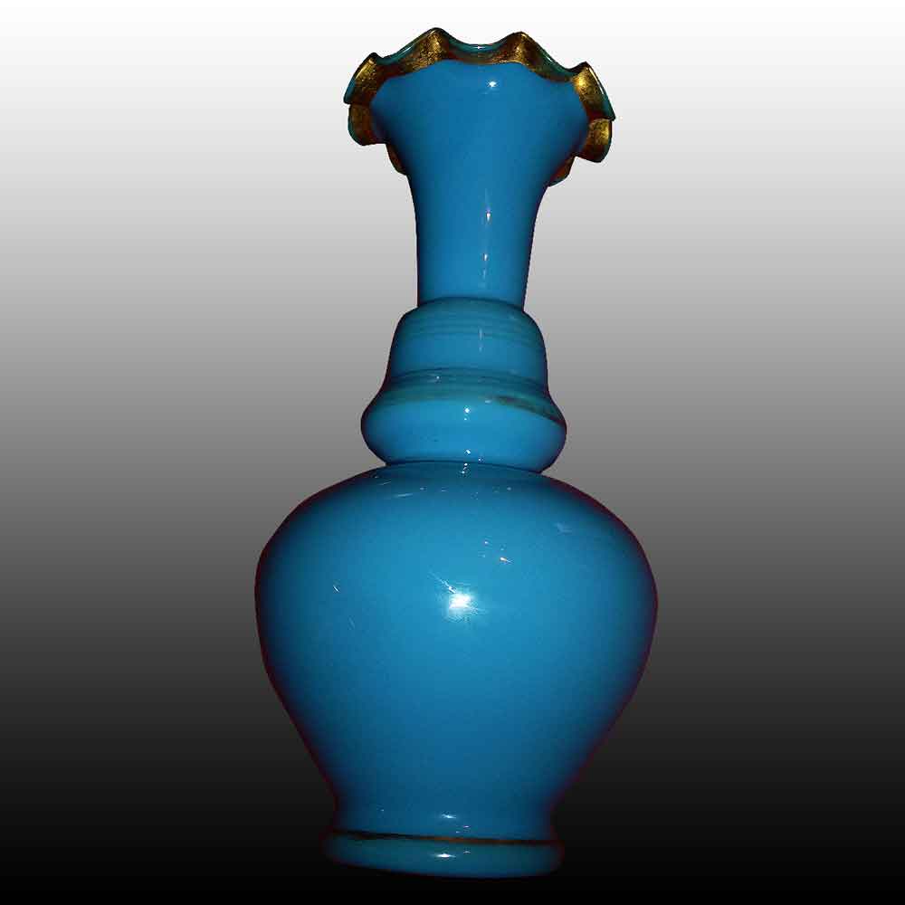 vase balustre en opaline bleu d'époque Charles X