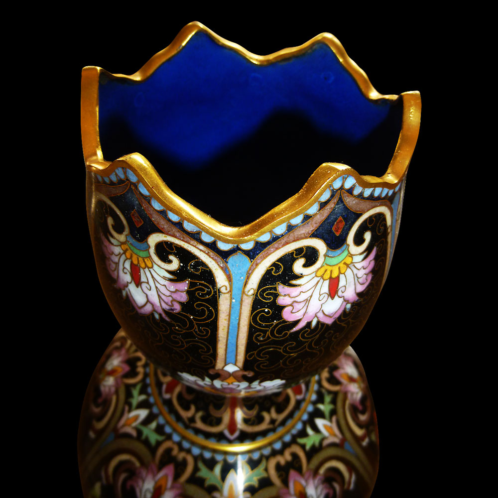 Vase chinois émaux cloisonnés de forme ovoide