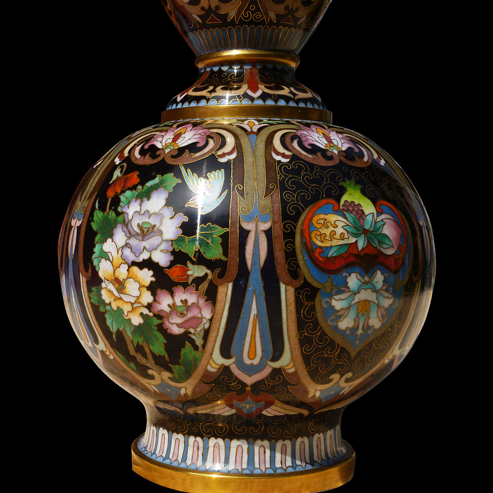 Vase chinois émaux cloisonnés de forme ovoide