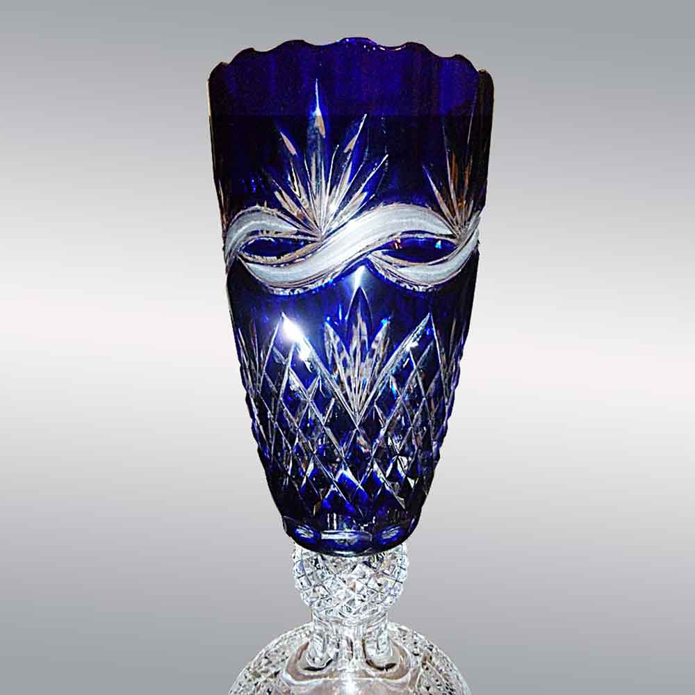 Saint Louis France vase en cristal taille et double bleu cobalt modele Andover
